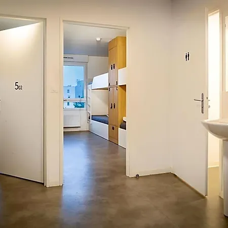 Le Spot Cis Hostel