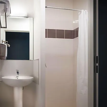 Le Spot Cis Hostel Nantes