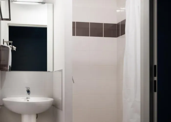 Cis Le Spot Hostel Nantes